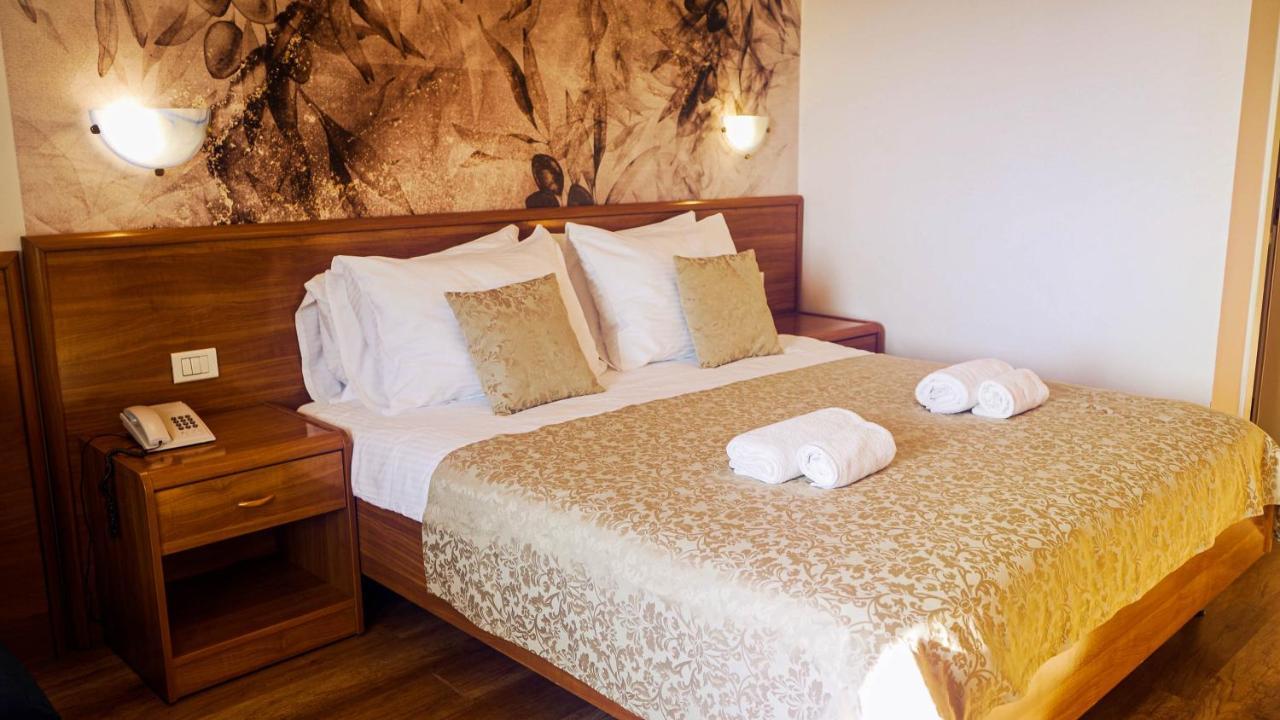 Hotel Villa Letan Fažana Екстериор снимка